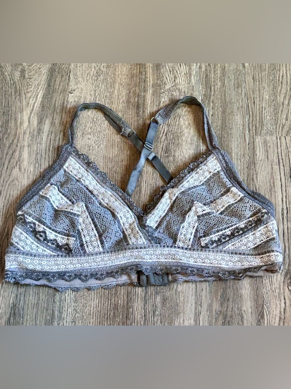 aerie Two-Tone Lace Bralette in Gray and Cream